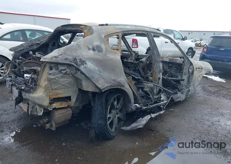 2017 Maserati Levante z USA, uszkodzony, nr VIN ZN661XUL5HX212396